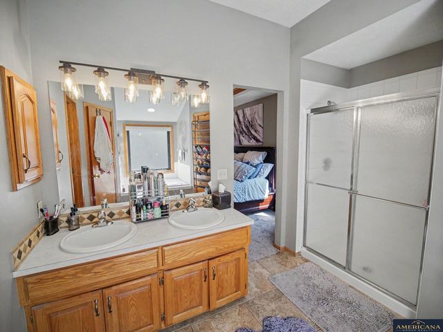 17203 K Street, Omaha, NE 68135