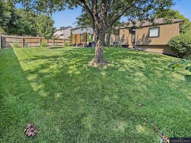17203 K Street, Omaha, NE 68135