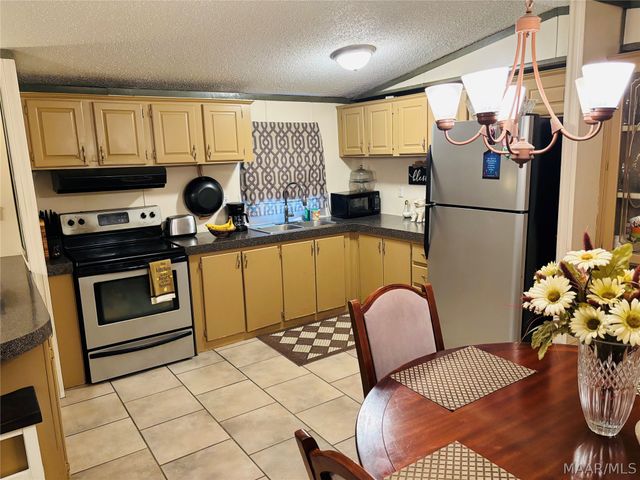 147 Mitchell Lane, Wetumpka, AL 36093