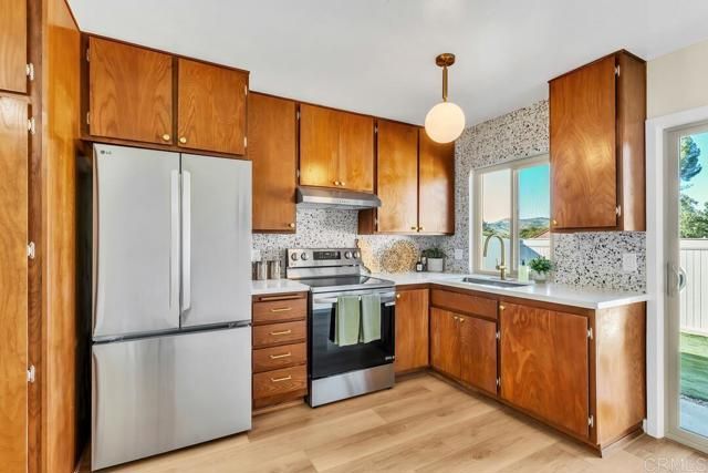 8750 Wahl Street, Santee, CA 92071