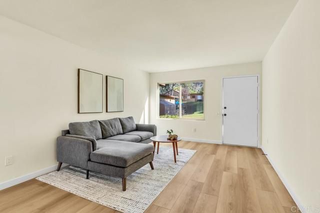 8750 Wahl Street, Santee, CA 92071