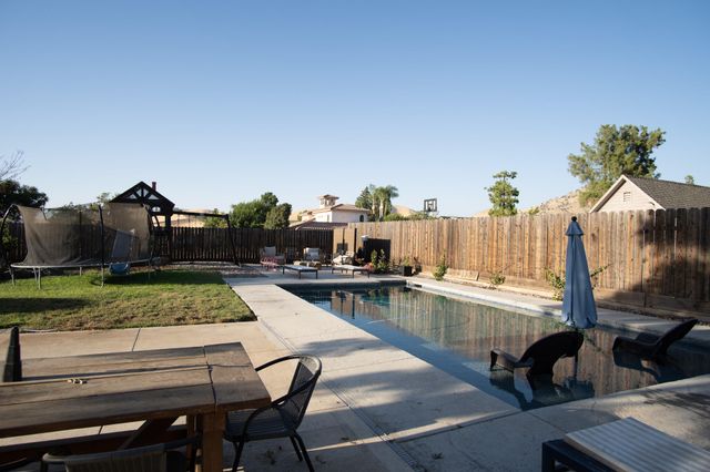 958 E Morton Hill Avenue, Porterville, CA 93257