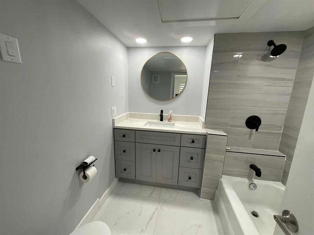 649 W Oakland Park Boulevard W 211a, Oakland Park, FL 33311