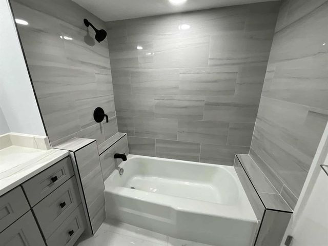 649 W Oakland Park Boulevard W 211a, Oakland Park, FL 33311