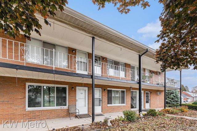 2121 Clawson Avenue 207, Royal Oak, MI 48073
