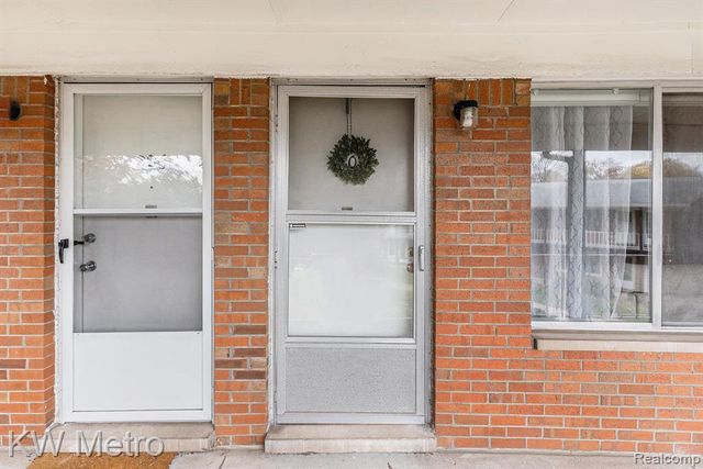 2121 Clawson Avenue 207, Royal Oak, MI 48073