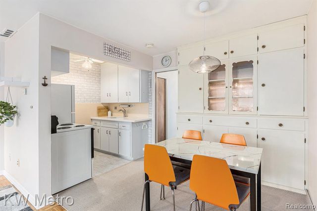 2121 Clawson Avenue 207, Royal Oak, MI 48073