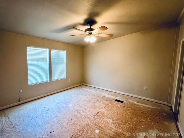 4826 Willis Drive, Kingston, OK 73439