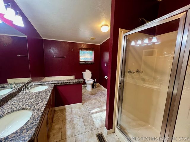 4826 Willis Drive, Kingston, OK 73439