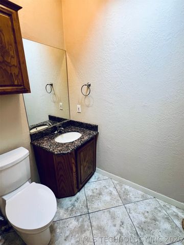 4826 Willis Drive, Kingston, OK 73439