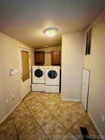 4826 Willis Drive, Kingston, OK 73439