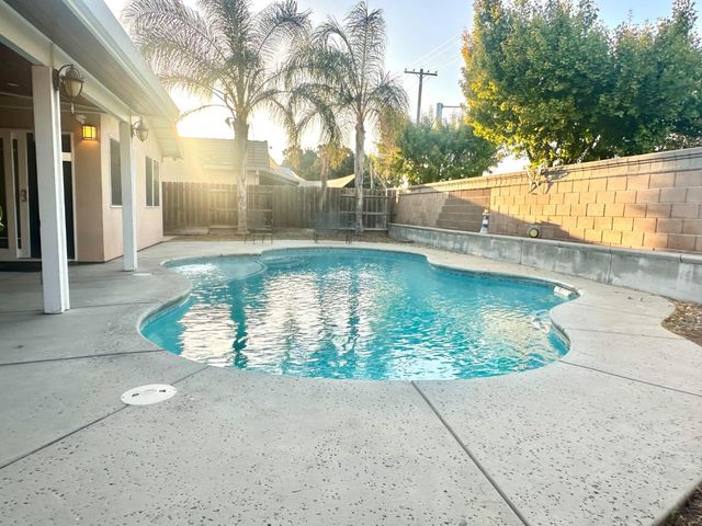 2613 Medinah Court, Modesto, CA 95355