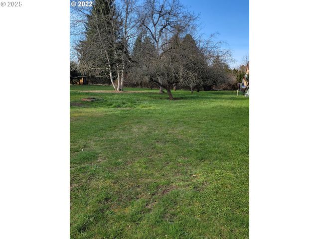 3689 Se 14TH St, Gresham, OR 97080