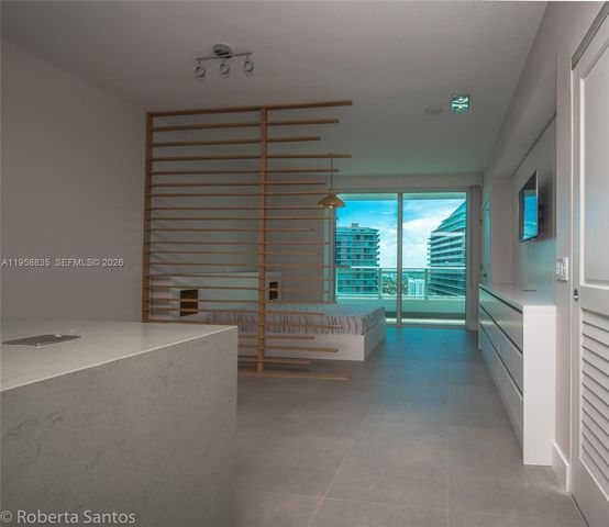 1080 Brickell Ave 3205, Miami, FL 33131