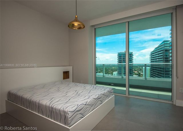 1080 Brickell Ave 3205, Miami, FL 33131