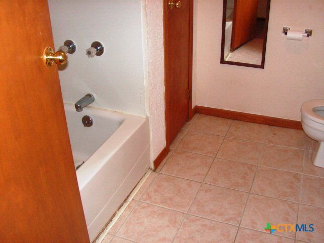 716 Persimmon Pass, Fischer, TX 78623