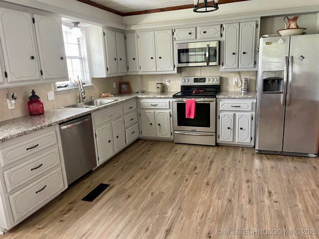 721 E Wynnewood, Sulphur, OK 73086