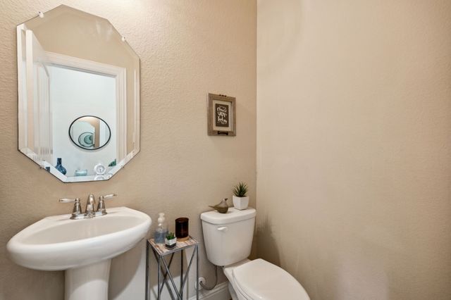 2221 Petunia Lane, Rowlett, TX 75089