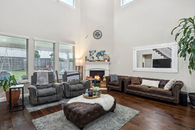 2221 Petunia Lane, Rowlett, TX 75089