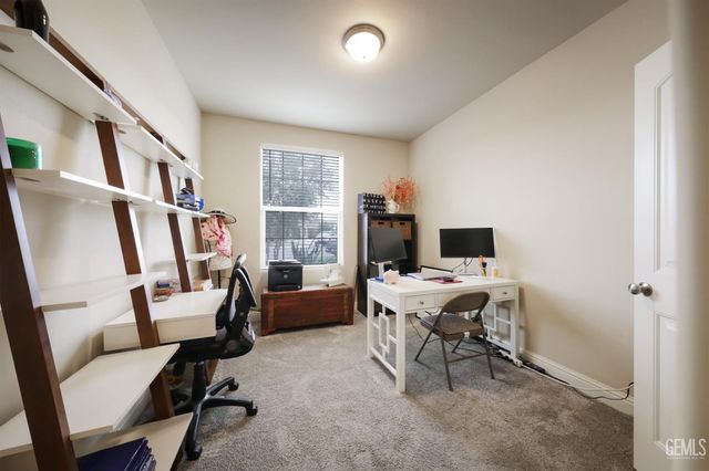 3617 High Valley Lane, Shafter, CA 93263