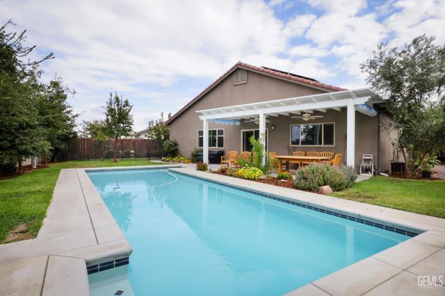 3617 High Valley Lane, Shafter, CA 93263