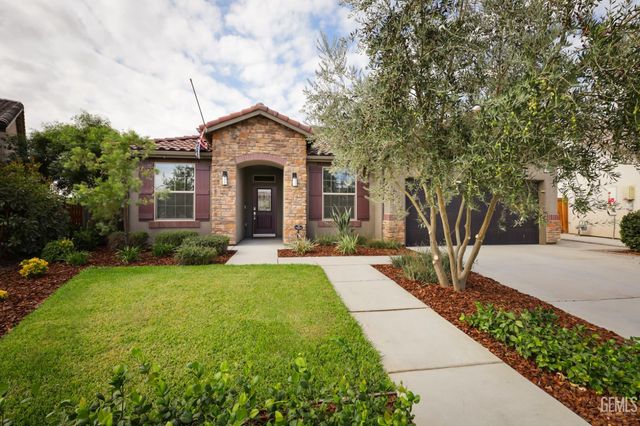 3617 High Valley Lane, Shafter, CA 93263