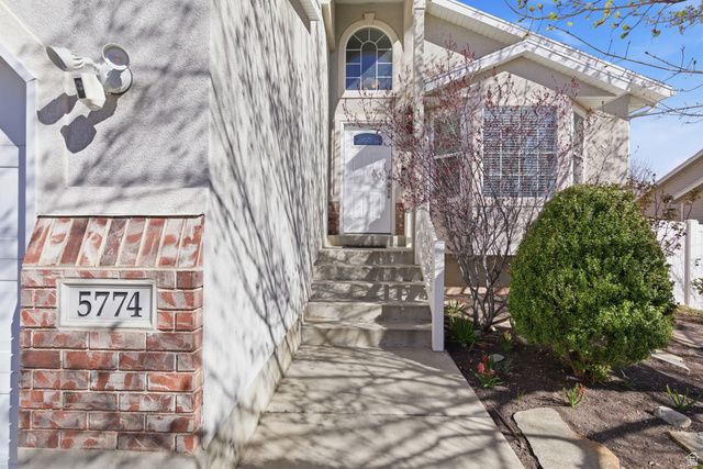5774 W DAWN VISTA RD, West Jordan, UT 84081