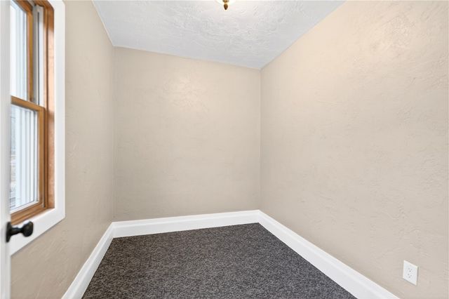 101 7th St, Monongahela City, PA 15063
