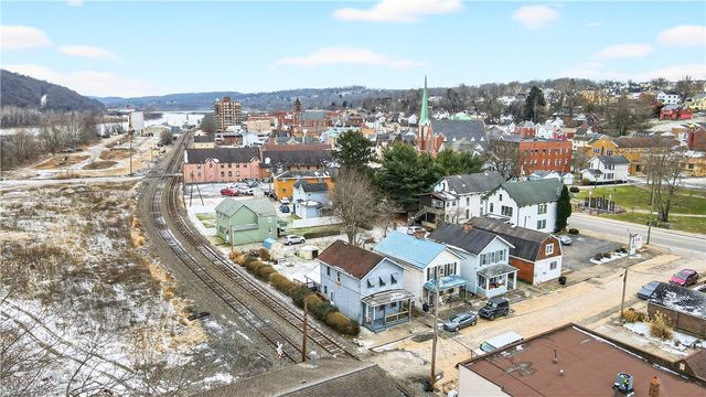 101 7th St, Monongahela City, PA 15063