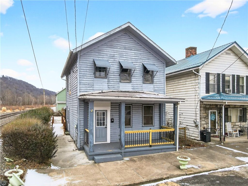 101 7th St, Monongahela City, PA 15063