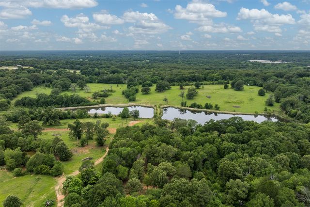 5520 County Road 1502, Athens, TX 75751