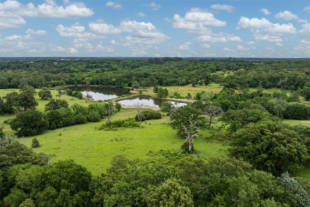 5520 County Road 1502, Athens, TX 75751