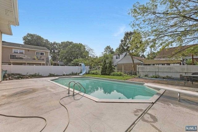 105 Randolph Avenue, Dumont, NJ 07628
