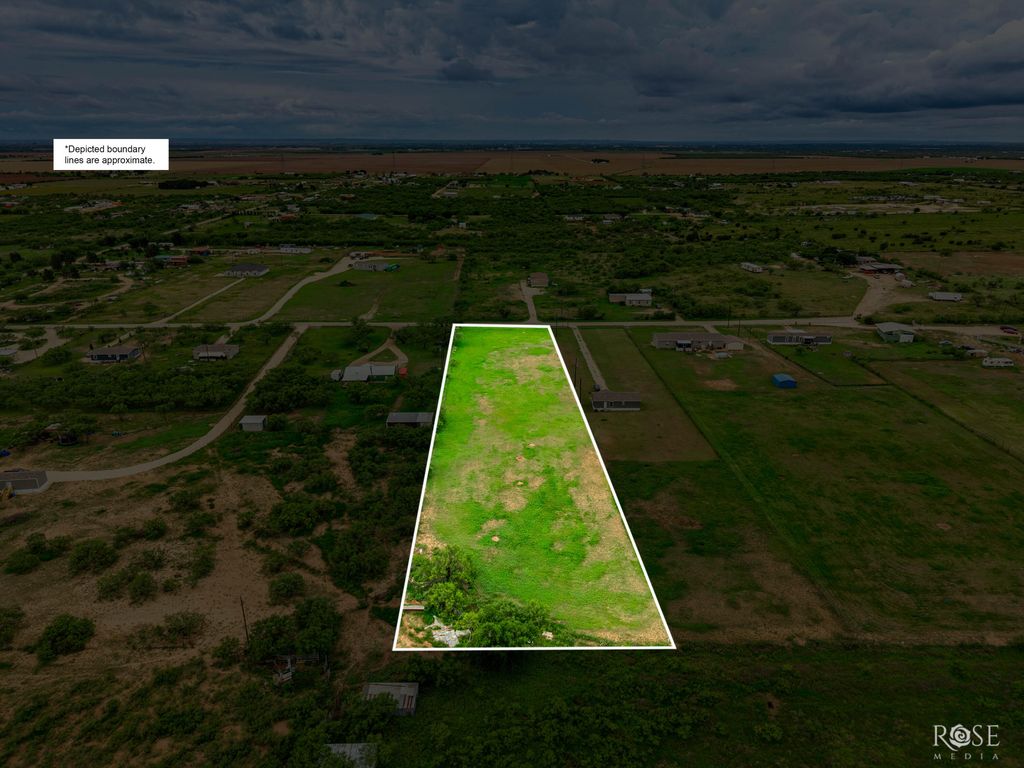 Image 6 of property listing at 1704 Bramlett Lane, San Angelo, TX 76905