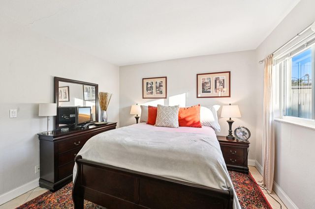 1424 Holly Heights Dr 1, Fort Lauderdale, FL 33304