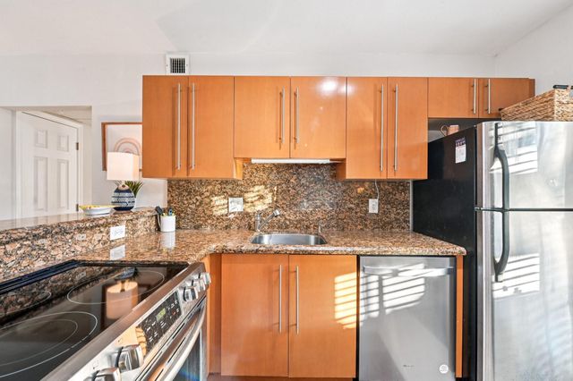 1424 Holly Heights Dr 1, Fort Lauderdale, FL 33304