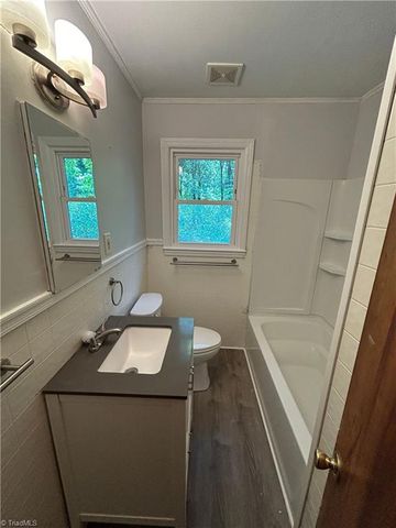4403 Edgemore Road, Greensboro, NC 27455