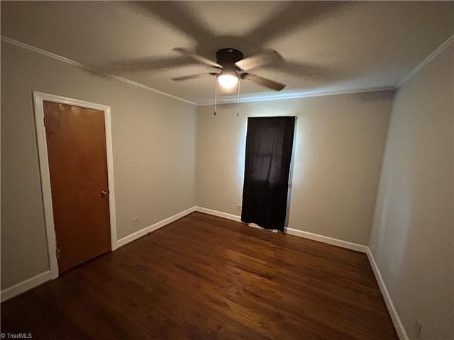 4403 Edgemore Road, Greensboro, NC 27455