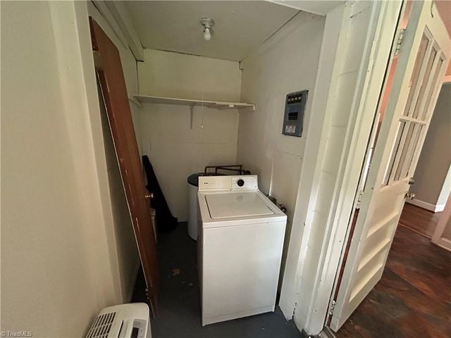 4403 Edgemore Road, Greensboro, NC 27455