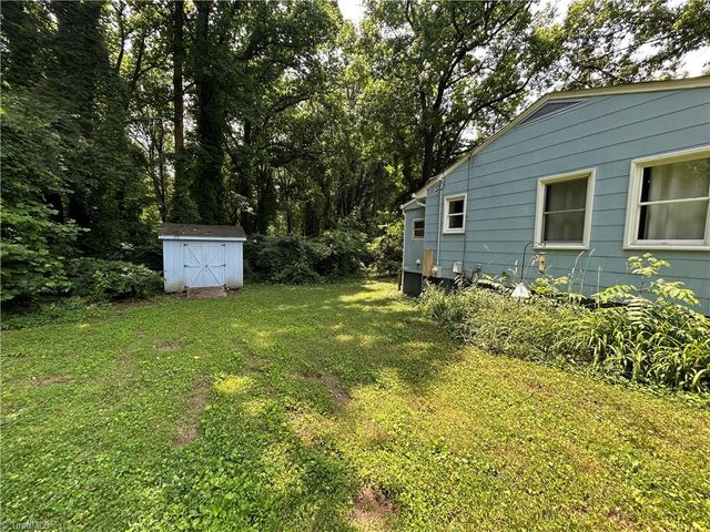 4403 Edgemore Road, Greensboro, NC 27455