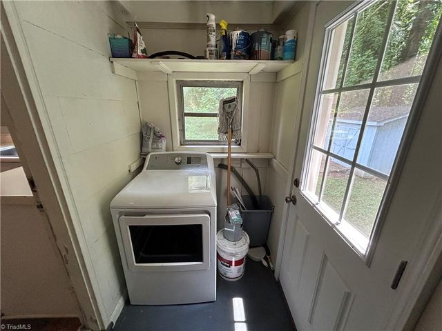 4403 Edgemore Road, Greensboro, NC 27455