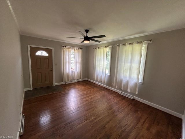4403 Edgemore Road, Greensboro, NC 27455