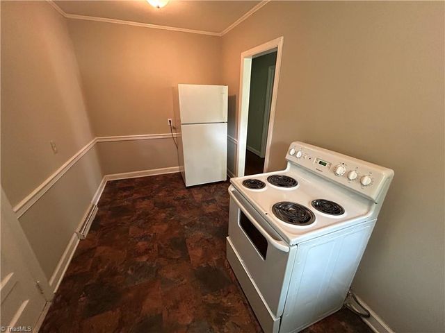 4403 Edgemore Road, Greensboro, NC 27455
