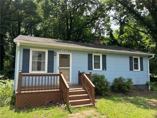4403 Edgemore Road, Greensboro, NC 27455