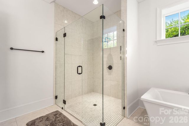 1355 S Kings Drive, Charlotte, NC 28207