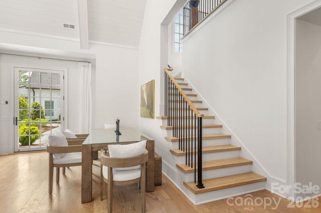 1355 S Kings Drive, Charlotte, NC 28207