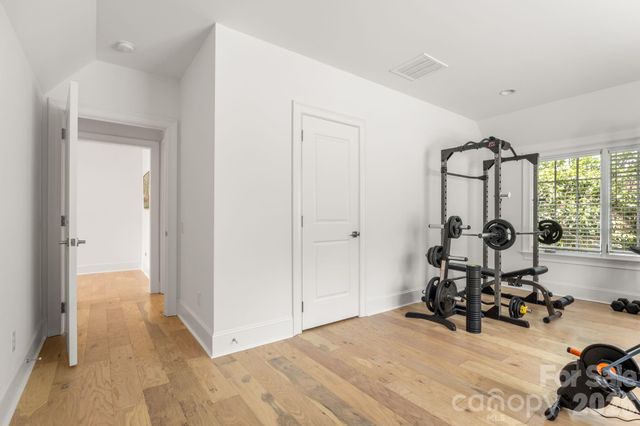 1355 S Kings Drive, Charlotte, NC 28207