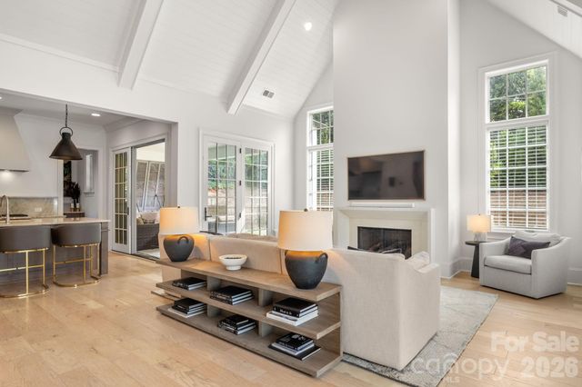 1355 S Kings Drive, Charlotte, NC 28207