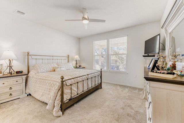 815 Saratoga LN, Georgetown, TX 78633