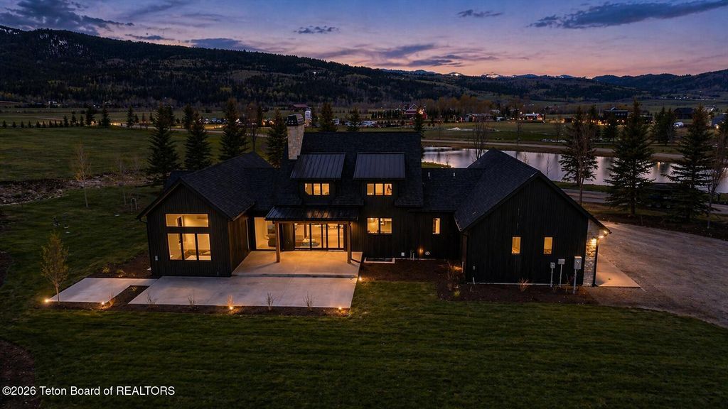 9337 BASIN Drive, Victor, ID 83455 photo 8